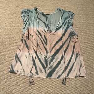 KARLIE Women’s Tiger Print Blouse Size XS